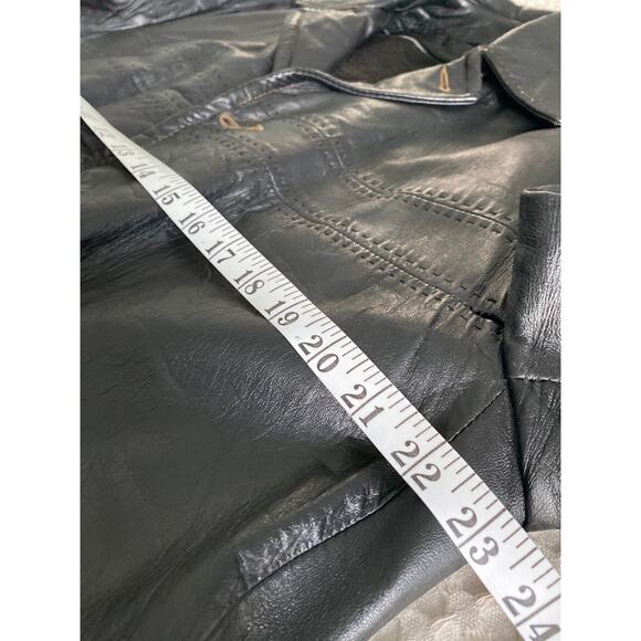 Vintage Lightly Distressed Black Leather Trench Coat Wooden Button Mens Med 38 - Picture 9 of 16